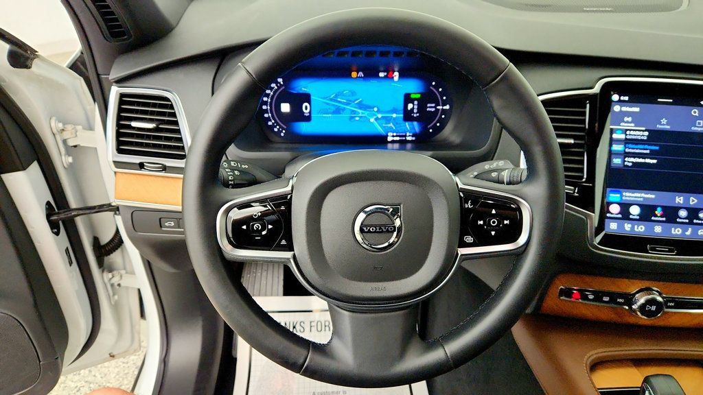 Used 2025 Volvo XC90 T8 Plus w/ Protection Package Premier AWD/4WD image 14