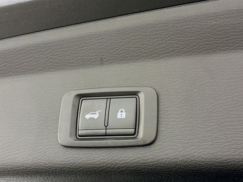 Used 2025 Mitsubishi Outlander SE AWD/4WD image 31