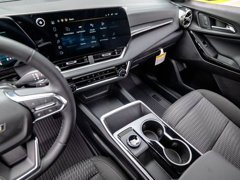 New 2026 Chevrolet Equinox LT AWD/4WD image 22