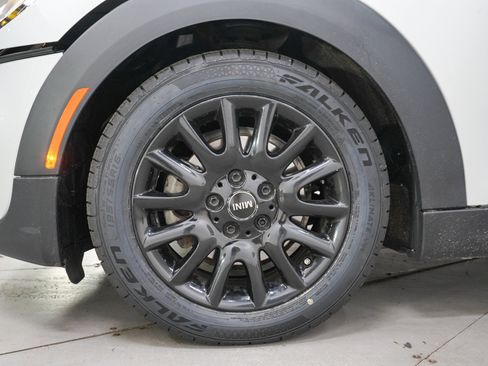 Used 2017 MINI Cooper 4-Door Hardtop FWD image 27