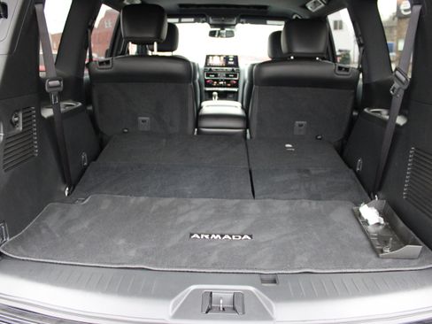 Certified 2024 Nissan Armada SL w/ Midnight Edition Package image 5