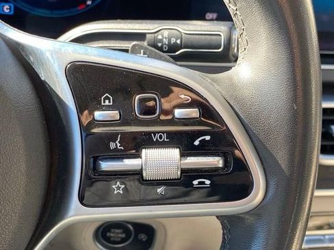 Used 2020 Mercedes-Benz GLE 350 4MATIC w/ Premium Package image 33