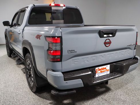 Used 2023 Nissan Frontier PRO-4X w/ Pro Convenience Package AWD/4WD image 9