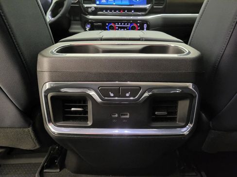 Certified 2024 Chevrolet Silverado 1500 High Country w/ High Country Premium Package image 18