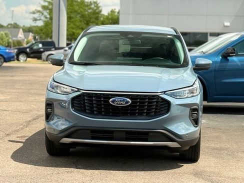 Certified 2024 Ford Escape Platinum w/ Premium Technology Package AWD/4WD image 29