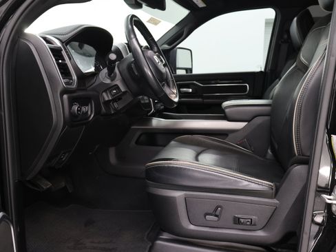Used 2023 RAM 2500 Laramie AWD/4WD image 7