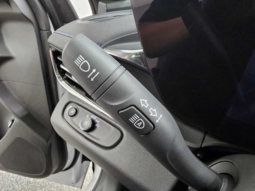 New 2026 Buick Envista Sport Touring w/ Convenience I Package FWD image 38