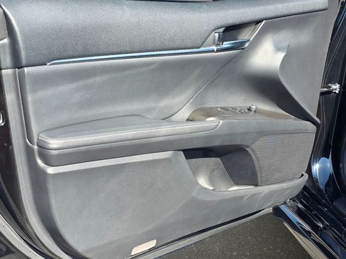 Used 2021 Toyota Camry XSE FWD image 19