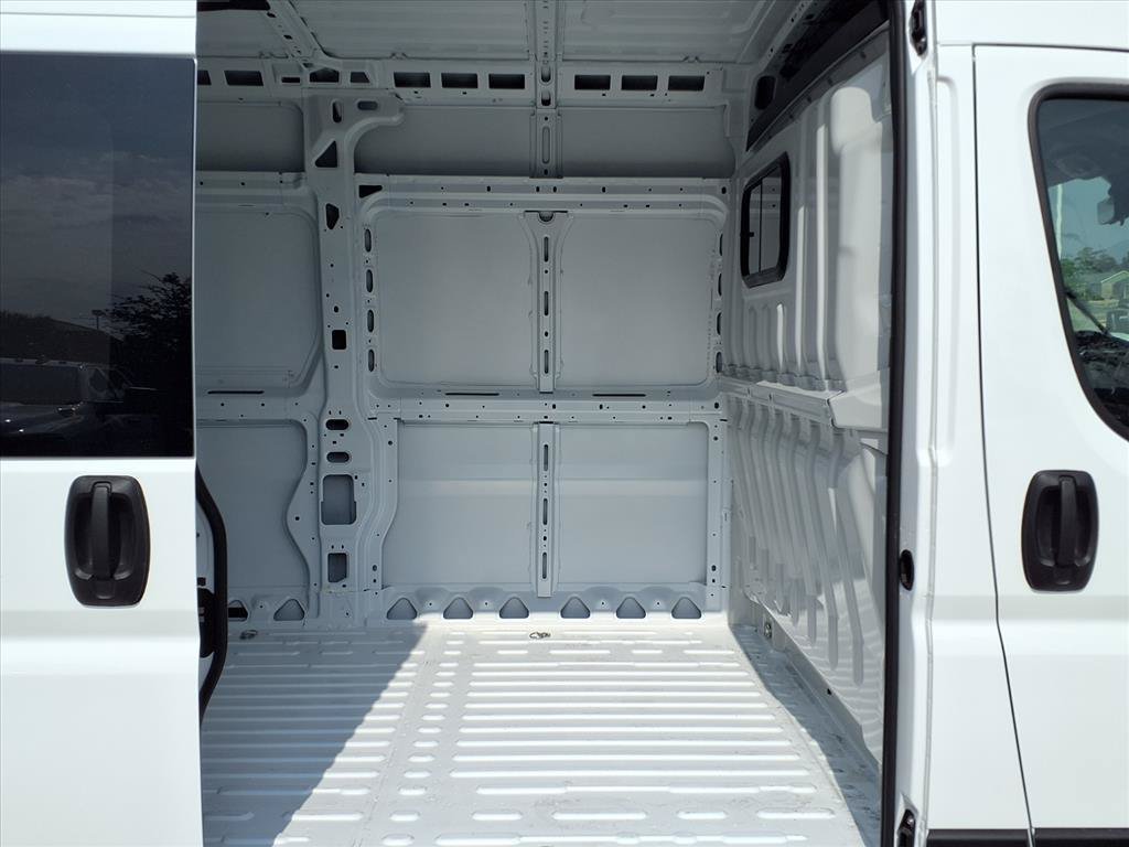 New 2026 RAM ProMaster 3500 w/ Convenience Group FWD image 9