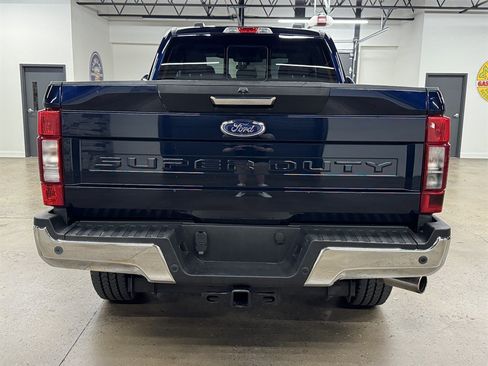 Used 2022 Ford F350 XLT w/ XLT Premium Package AWD/4WD image 13