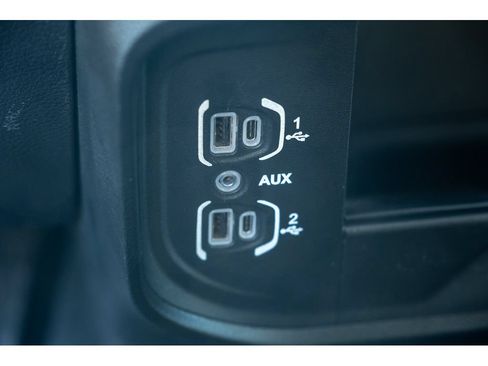 Used 2025 RAM 2500 Big Horn AWD/4WD image 31