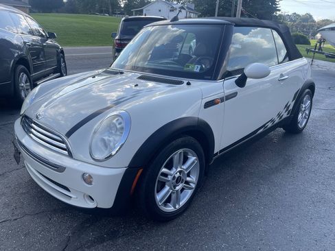 Used 2008 MINI Cooper Convertible FWD image 3
