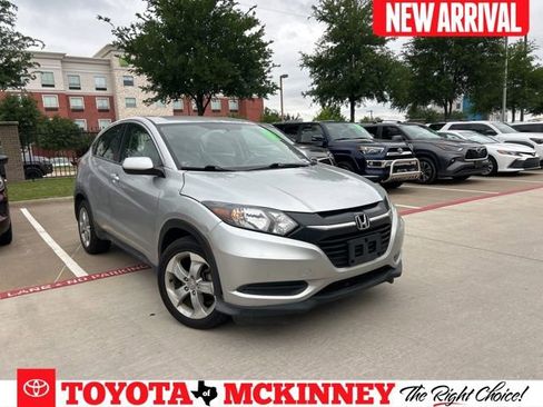 Used 2016 Honda HR-V LX image 1