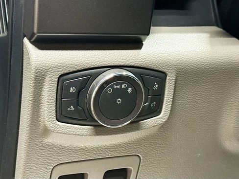 Used 2019 Ford F150 XLT w/ Equipment Group 302A Luxury image 10