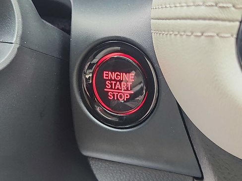 Certified 2026 Honda HR-V LX image 23