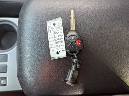 Used 2019 Toyota 4Runner SR5 image 33