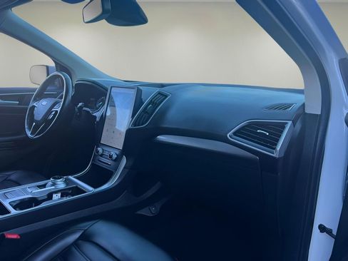 Used 2023 Ford Edge SEL image 32