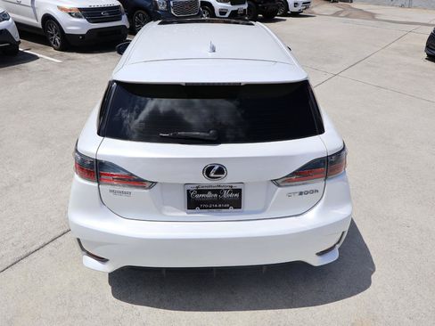 Used 2016 Lexus CT 200h w/ Seat Comfort Package FWD image 6