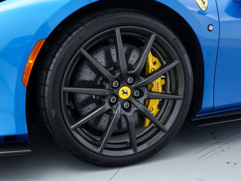 Certified 2022 Ferrari F8 Tributo image 16