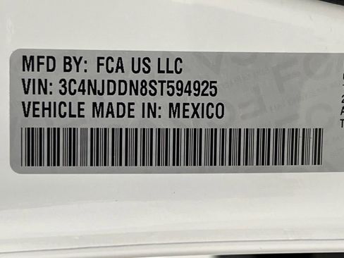 Used 2025 Jeep Compass Trailhawk image 20