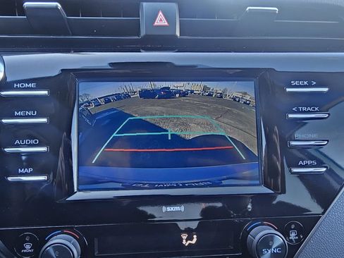 Used 2020 Toyota Camry LE image 25