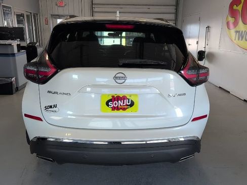 Used 2024 Nissan Murano SV AWD/4WD image 4