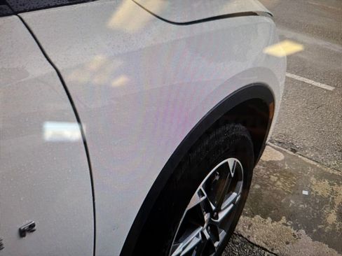 Used 2025 Chevrolet Blazer LT image 12