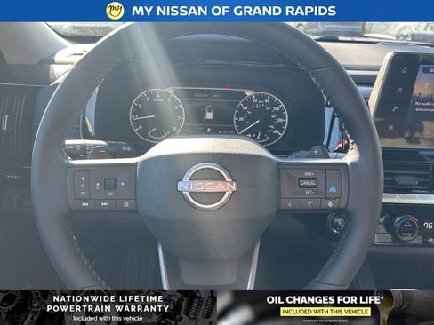 New 2026 Nissan Pathfinder SV image 23