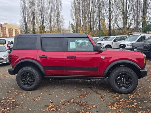 New 2025 Ford Bronco Big Bend w/ Black Diamond Package AWD/4WD image 4