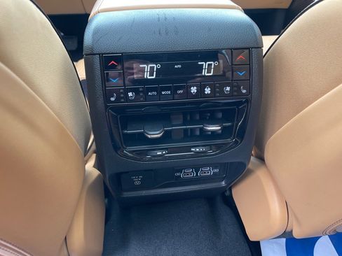 Used 2023 Jeep Grand Cherokee L Summit image 16