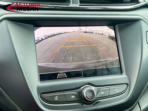 Used 2023 Chevrolet TrailBlazer LS image 18