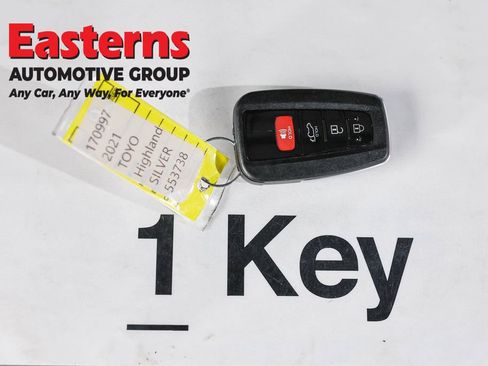 Used 2021 Toyota Highlander Limited AWD/4WD image 28
