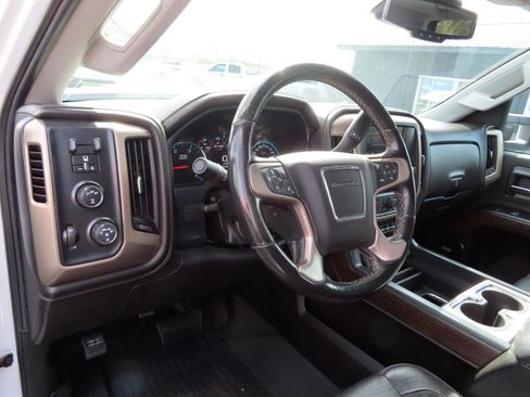 Used 2019 GMC Sierra 3500 Denali w/ Duramax Plus Package image 35