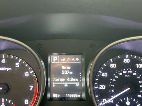 Used 2018 Hyundai Santa Fe Sport AWD/4WD image 15