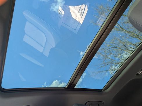 Used 2025 Audi Q3 2.0T Premium w/ Convenience Package image 25