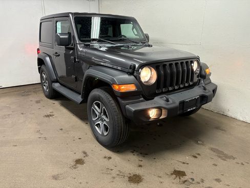 Used 2022 Jeep Wrangler Sport AWD/4WD image 1