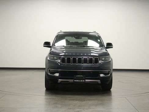 Used 2025 Jeep Wagoneer Series III image 3