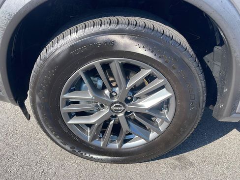 Used 2023 Nissan Rogue S FWD image 13