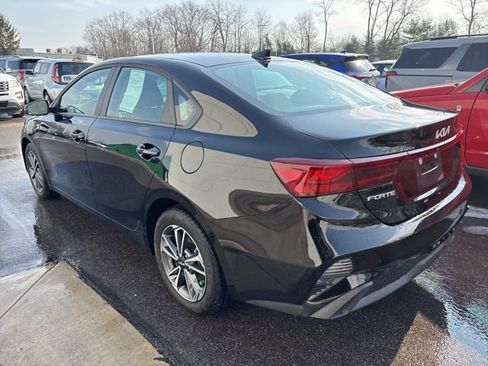 Certified 2024 Kia Forte LXS w/ LXS Technology Package image 6