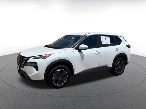 Used 2025 Nissan Rogue SV AWD/4WD image 9