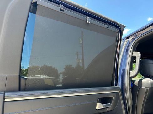 Used 2023 Toyota Tundra Platinum AWD/4WD image 16