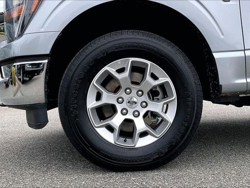 Used 2023 Ford F150 XLT AWD/4WD image 7