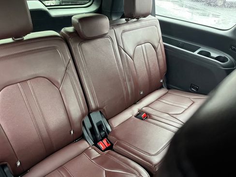 Used 2023 Ford Expedition Max Limited image 30