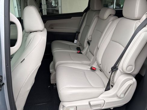 New 2026 Honda Odyssey EX-L image 11