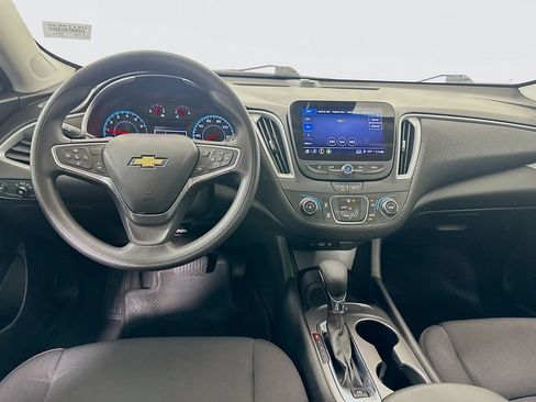 Used 2023 Chevrolet Malibu LS FWD image 21