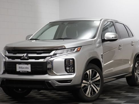 Used 2020 Mitsubishi Outlander Sport SE image 1