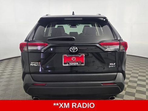 Used 2025 Toyota RAV4 XLE AWD/4WD image 7