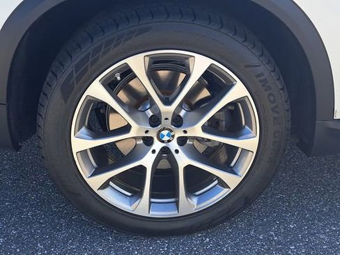 Used 2025 BMW X5 xDrive40i w/ Climate Comfort Package image 5