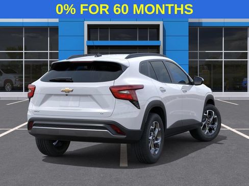 New 2026 Chevrolet Trax LT w/ LT Convenience Package FWD image 4