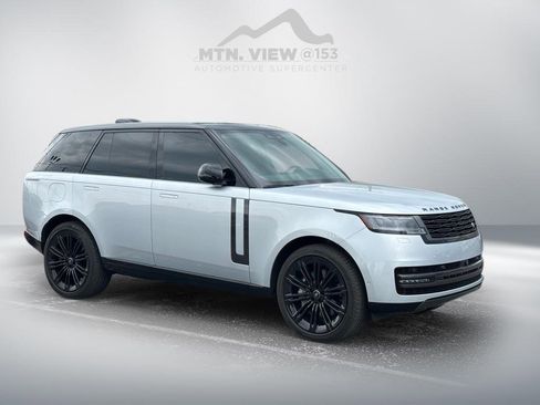 Used 2024 Land Rover Range Rover SE image 2